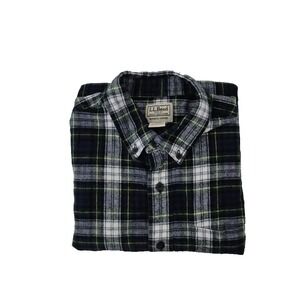 LL Bean Shirt Mens Medium Green Navy Plaid Slightly Fitted Flannel Long Sleeve